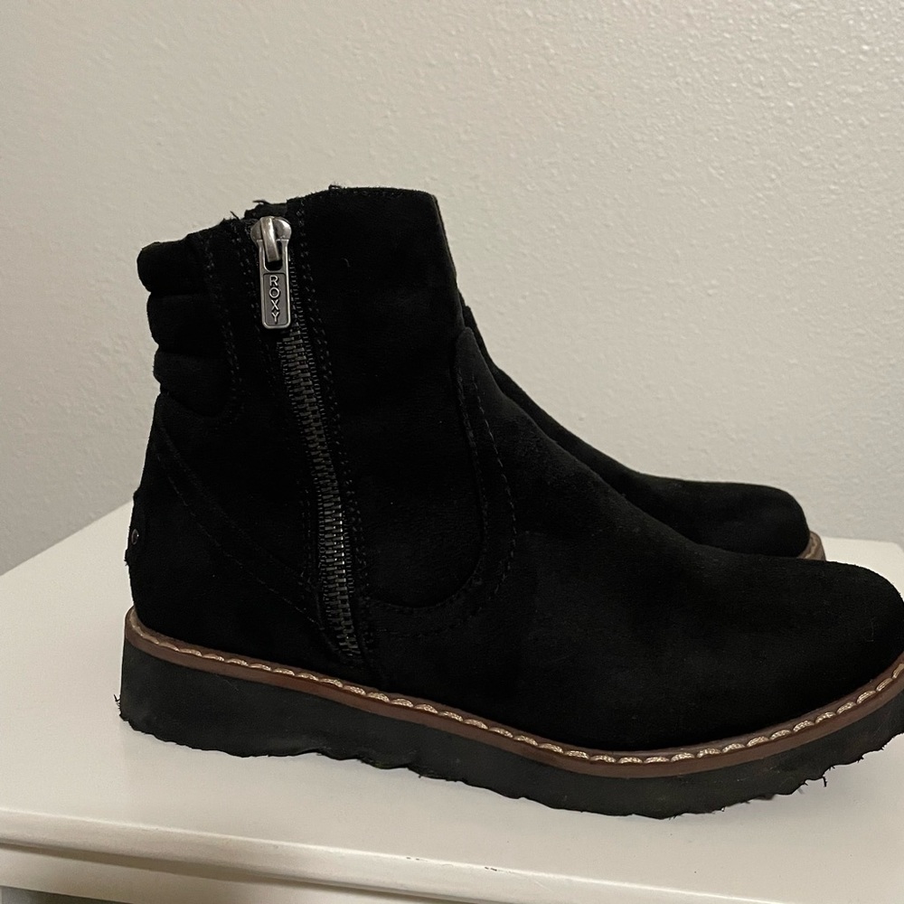 Roxy Jovie boots - Size 6.5